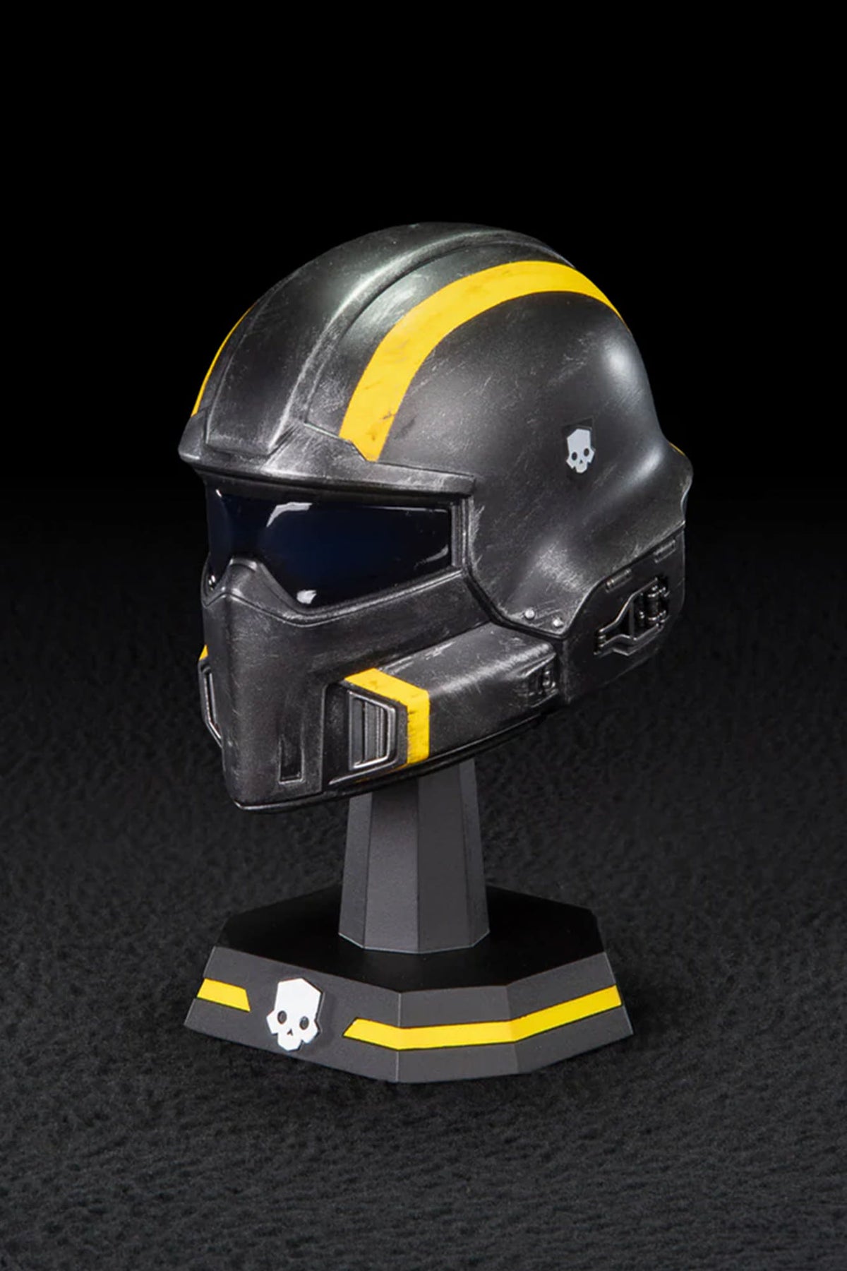 Helldivers 2: B-01 Tactical Helmet 1:4 Scale Replica