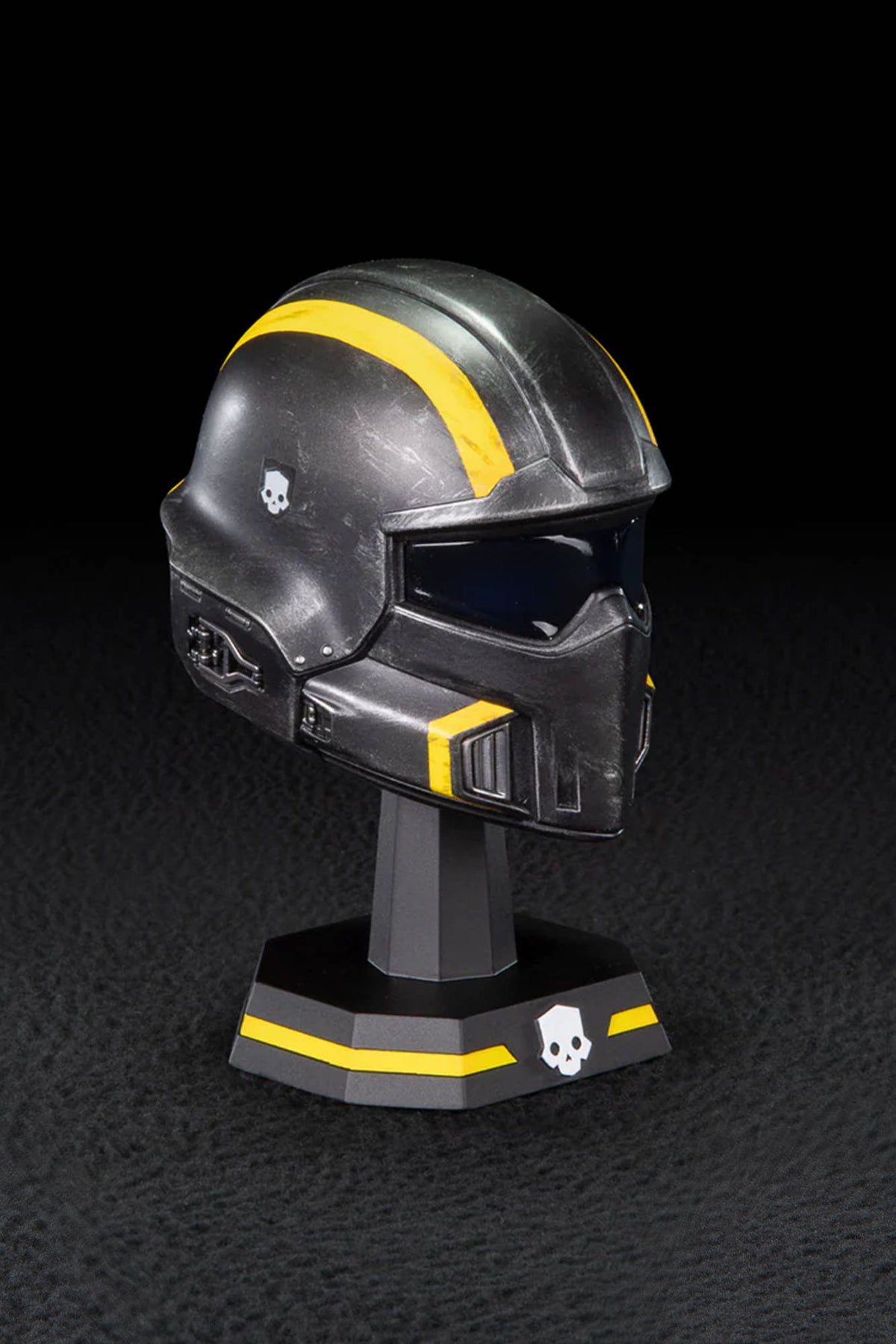 Helldivers 2: B-01 Tactical Helmet 1:4 Scale Replica